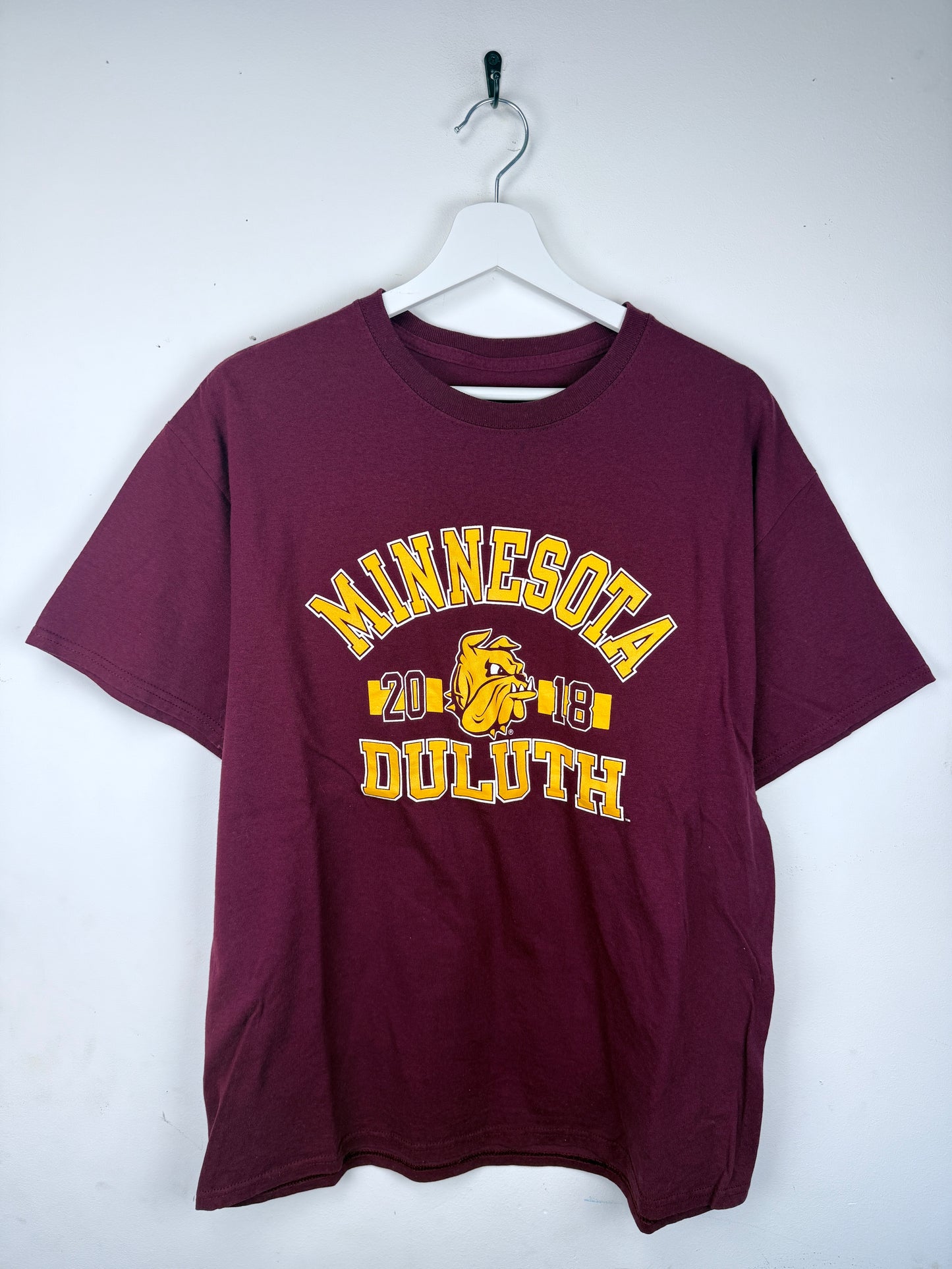 Minnesota Duluth Bulldogs College T-Shirt - 2018