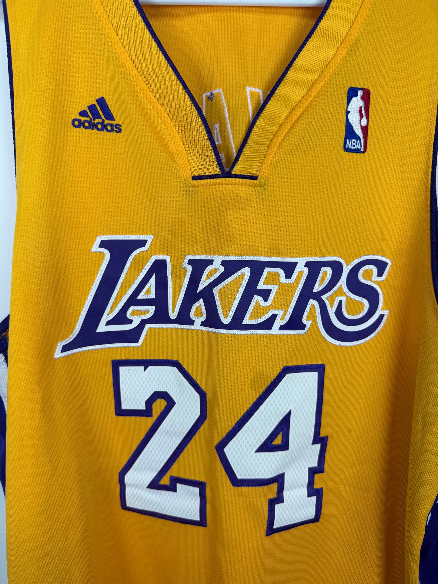 Adidas Los Angeles Lakers Kobe Bryant #24 Jersey - NBA